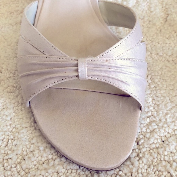 Nina Sandals 8M - Picture 12 of 16